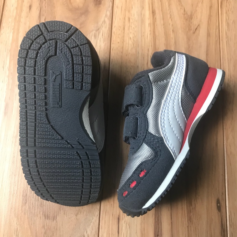 TINY LITTLE PUMAS